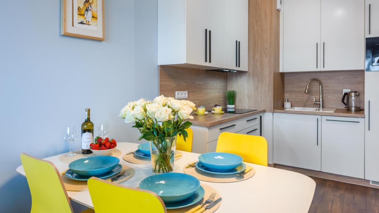 Apartament Blekitna Laguna Z Basenem - Ul Kasprowicza 20A - Holiday City Kołobrzeg Buitenkant foto