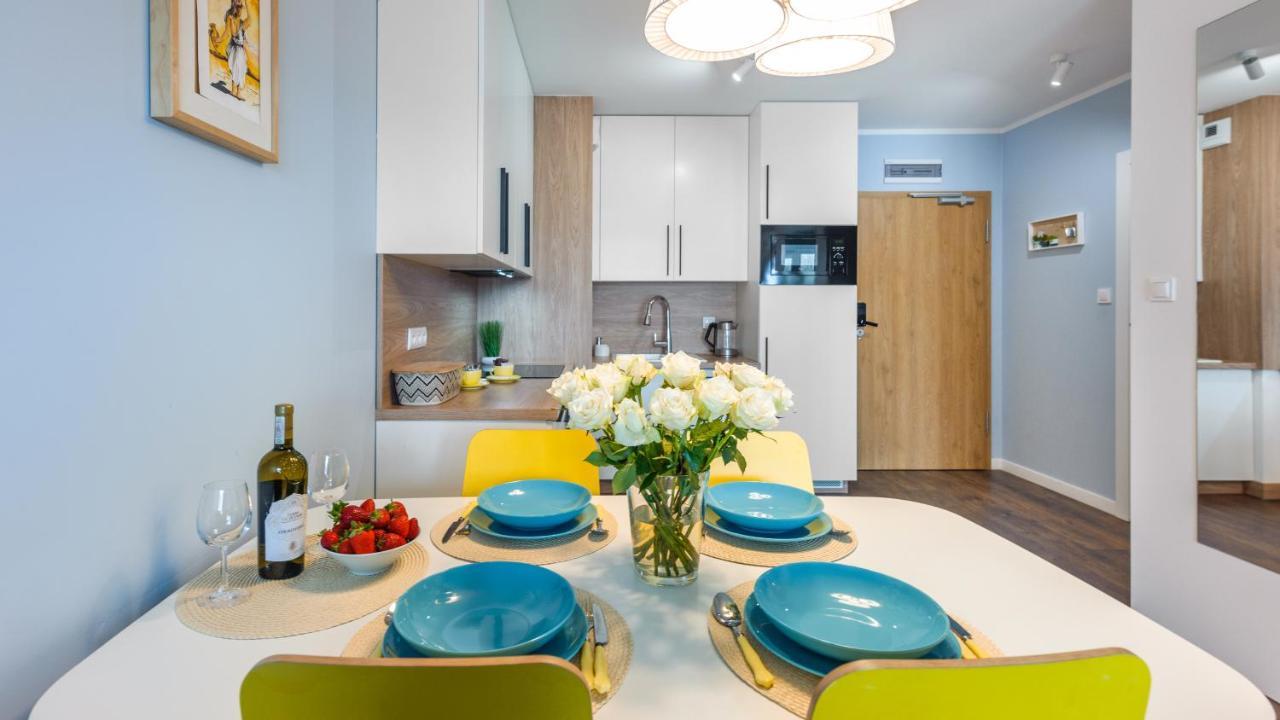 Apartament Blekitna Laguna Z Basenem - Ul Kasprowicza 20A - Holiday City Kołobrzeg Buitenkant foto